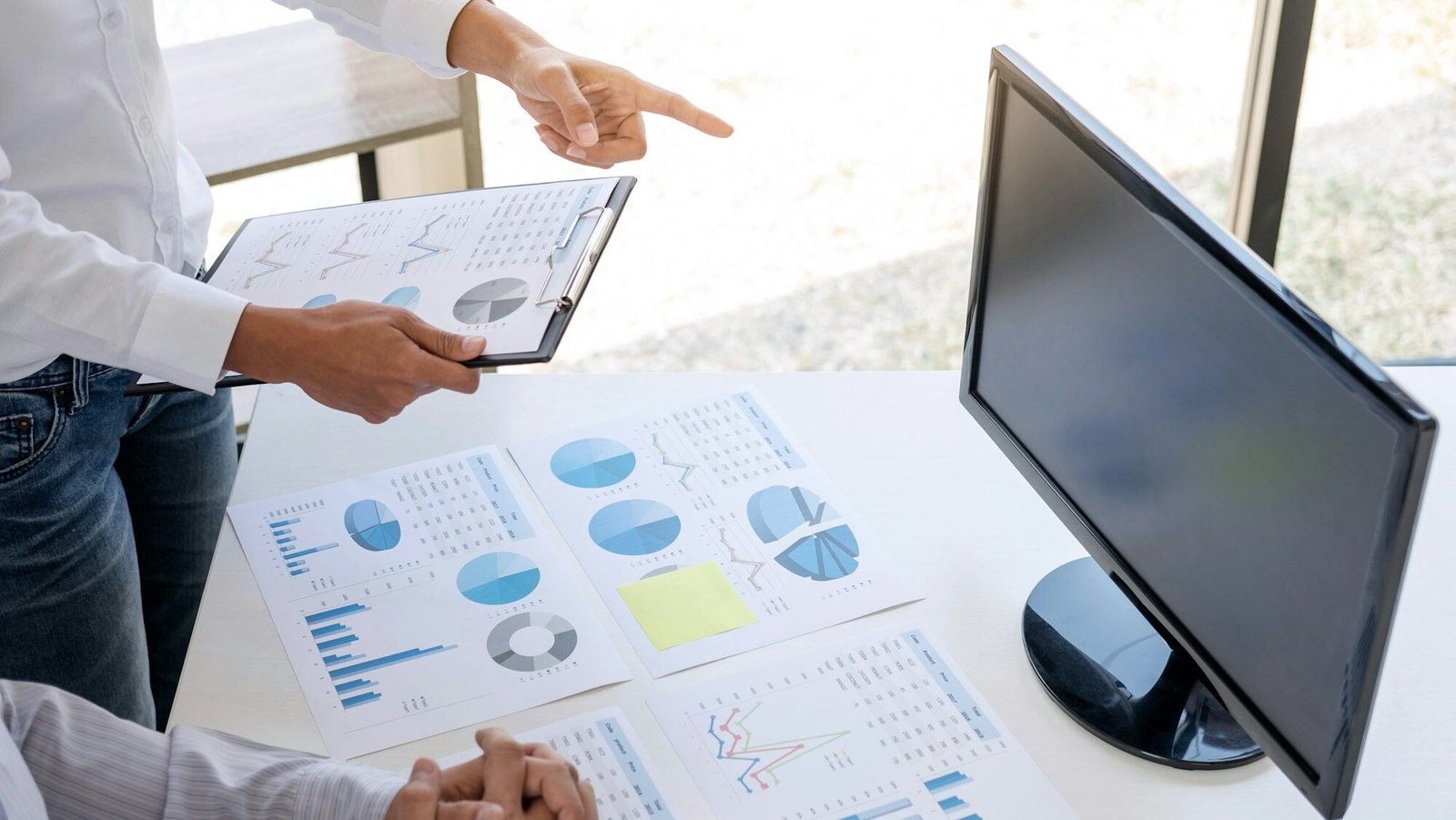 Business accountant or banker